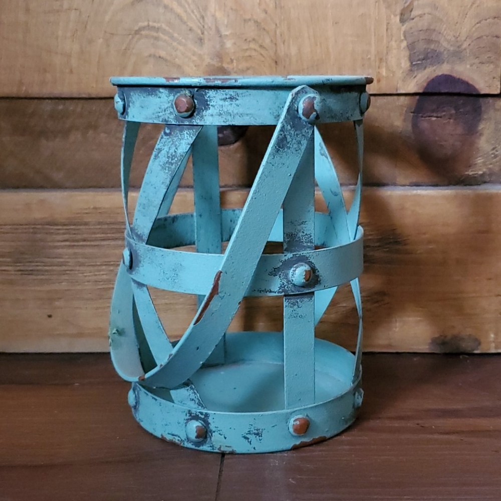 Candle holder